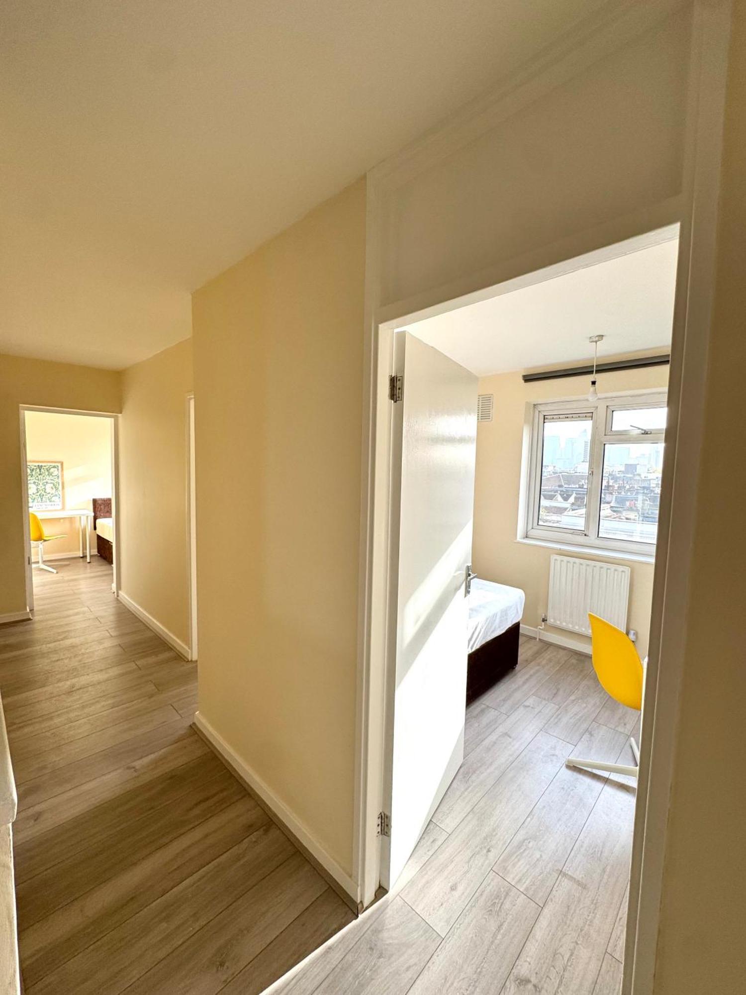 Spacious 5 Bedroom 3 Mins Walk From Mile End Appartamento *